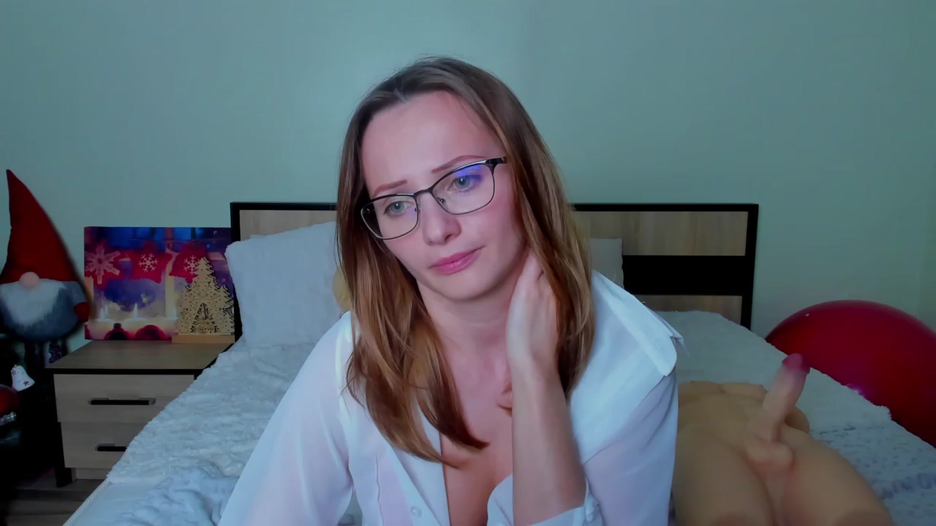 Gallery image thumbnail from KatBirdie_x's myfreecams stream on, 01/04/2024, 21:02 image 18 of 20