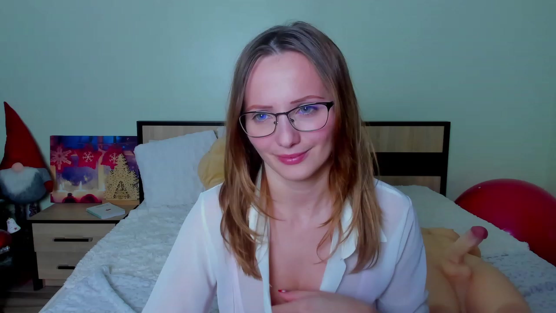 Gallery image thumbnail from KatBirdie_x's myfreecams stream on, 01/04/2024, 21:02 image 8 of 20