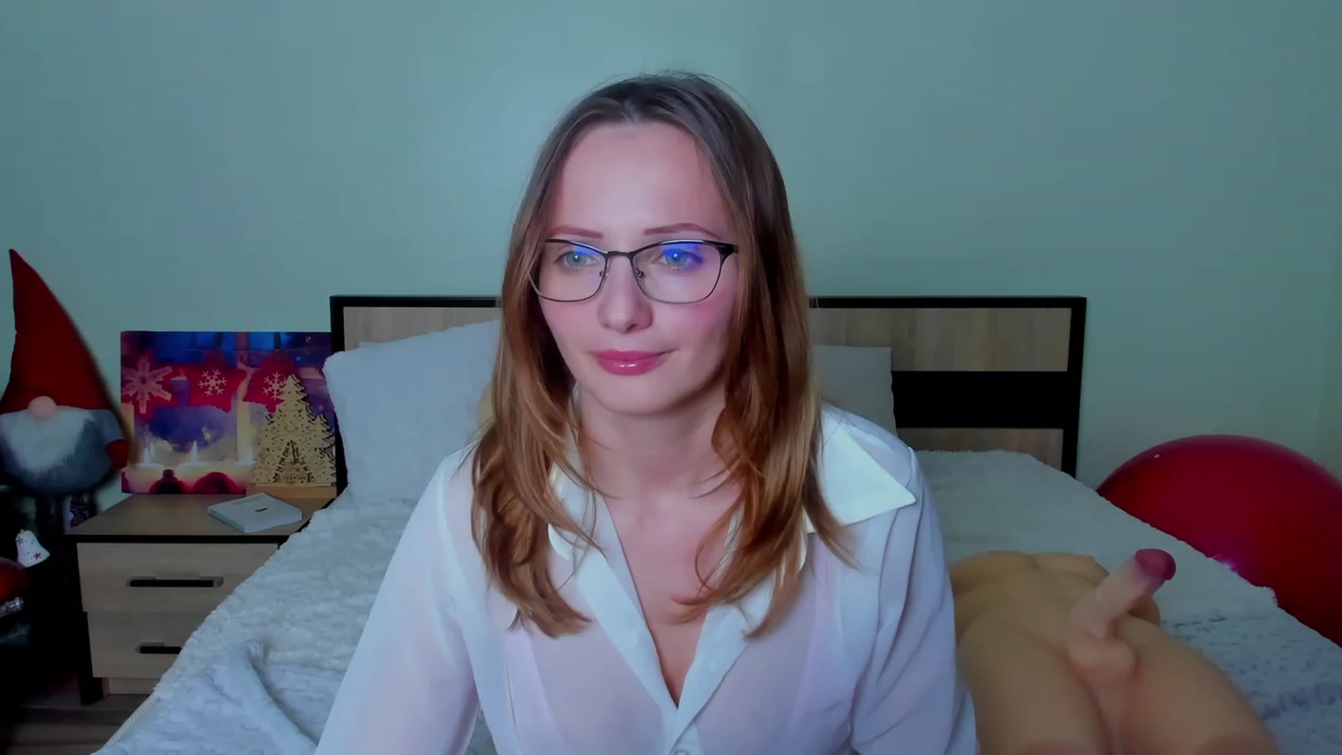 Gallery image thumbnail from KatBirdie_x's myfreecams stream on, 01/04/2024, 21:02 image 5 of 20