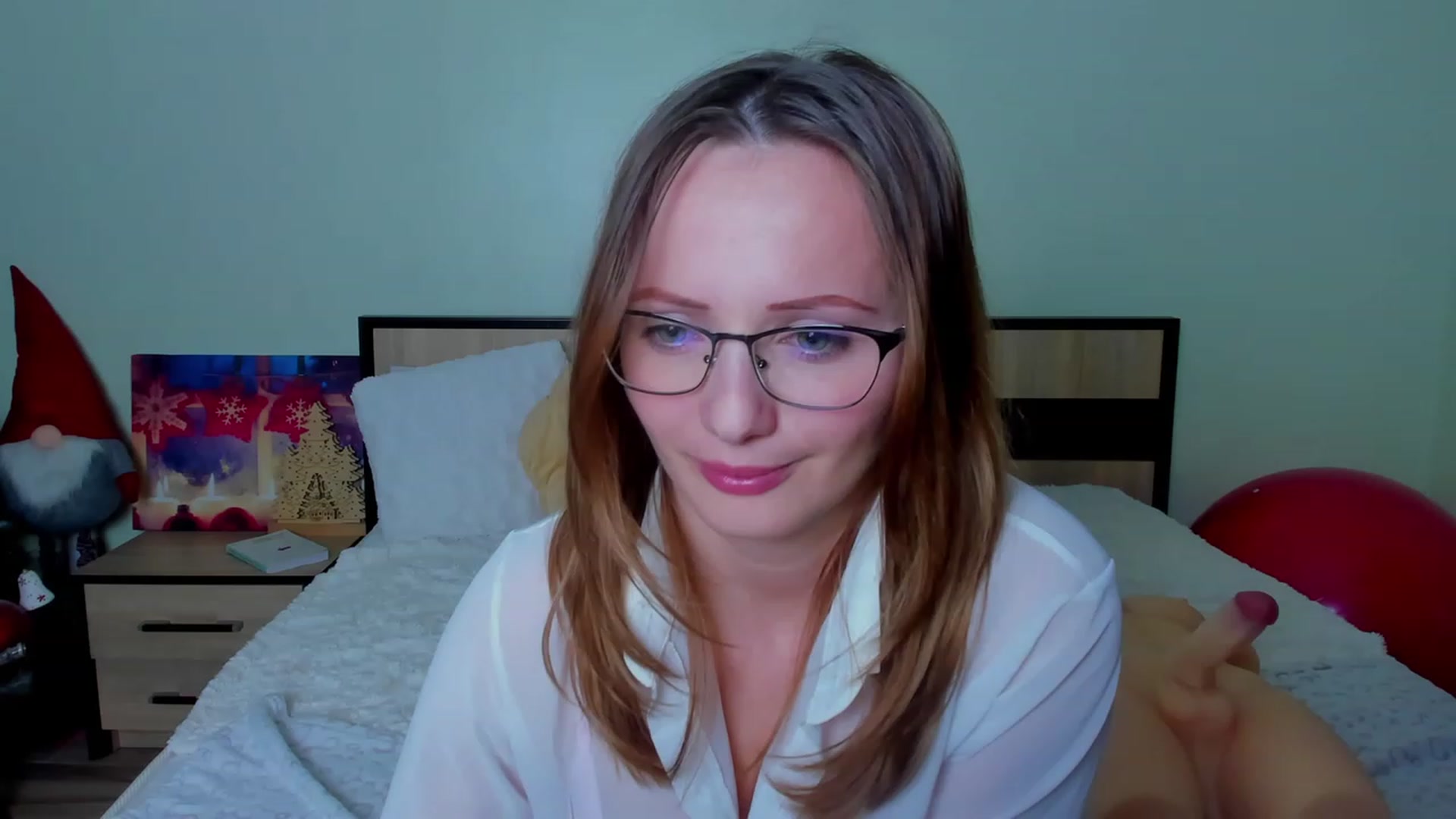 Gallery image thumbnail from KatBirdie_x's myfreecams stream on, 01/04/2024, 21:02 image 10 of 20