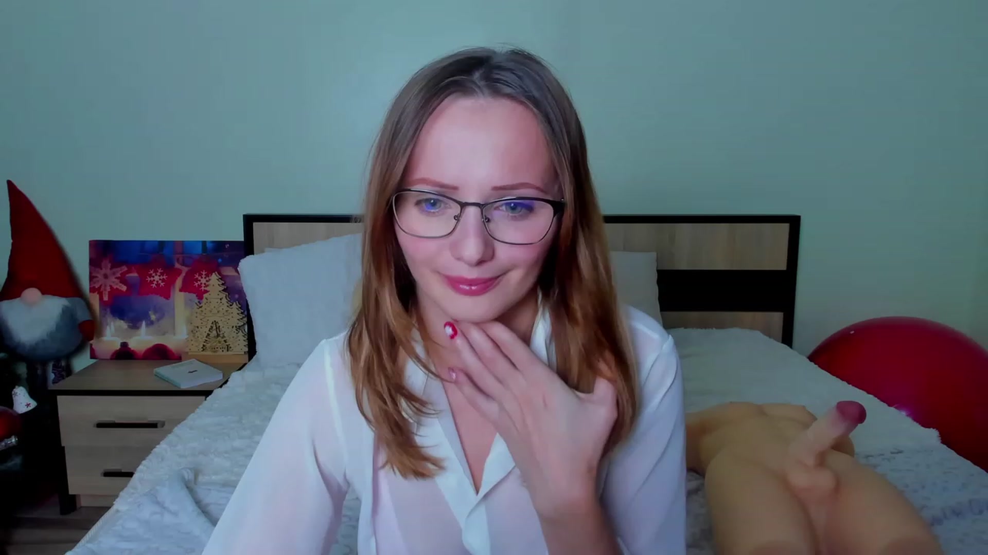 Gallery image thumbnail from KatBirdie_x's myfreecams stream on, 01/04/2024, 21:02 image 7 of 20