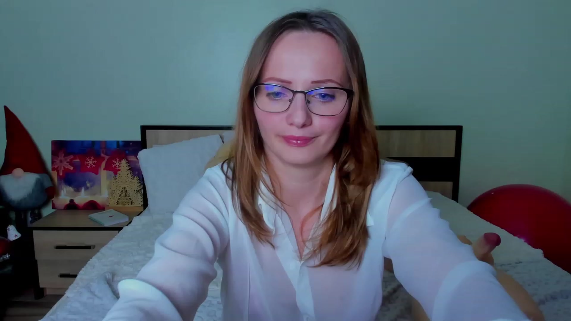 Gallery image thumbnail from KatBirdie_x's myfreecams stream on, 01/04/2024, 21:02 image 6 of 20