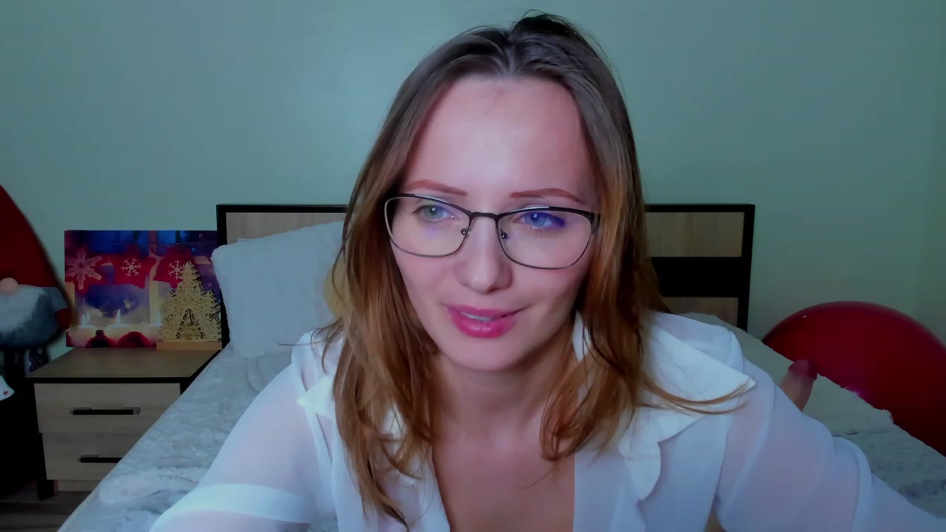 Gallery image thumbnail from KatBirdie_x's myfreecams stream on, 01/04/2024, 21:34 image 11 of 20
