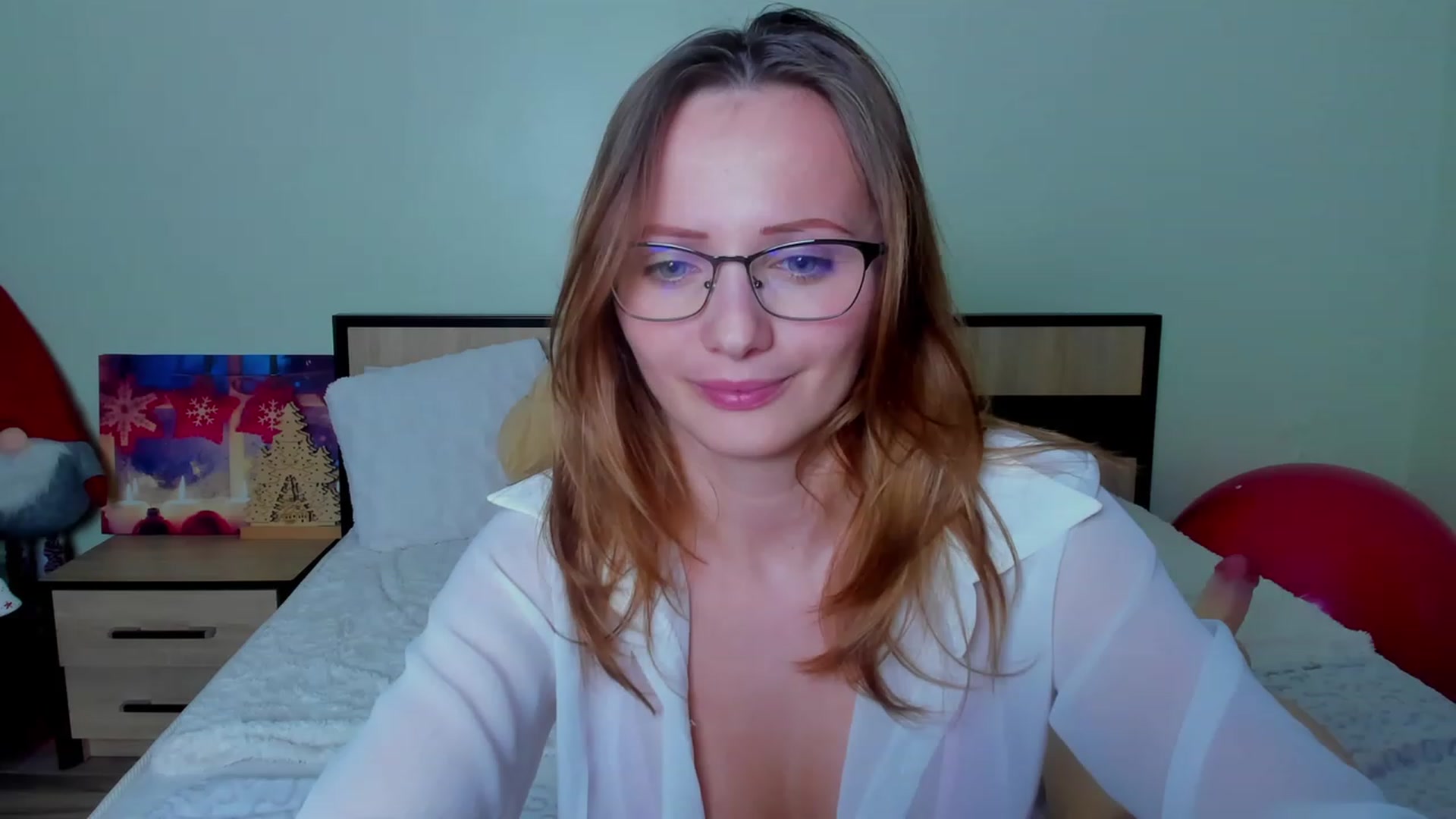 Gallery image thumbnail from KatBirdie_x's myfreecams stream on, 01/04/2024, 21:34 image 15 of 20