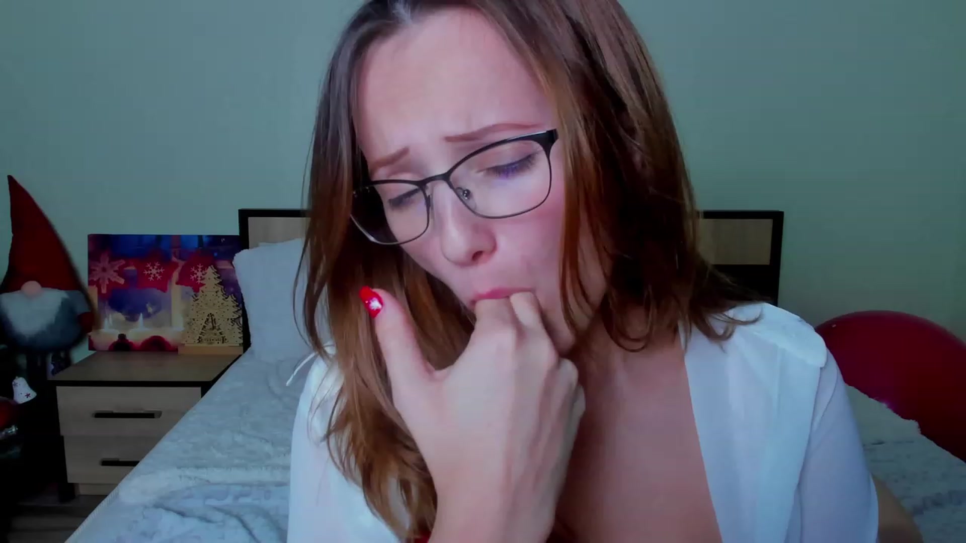 Gallery image thumbnail from KatBirdie_x's myfreecams stream on, 01/04/2024, 21:34 image 3 of 20