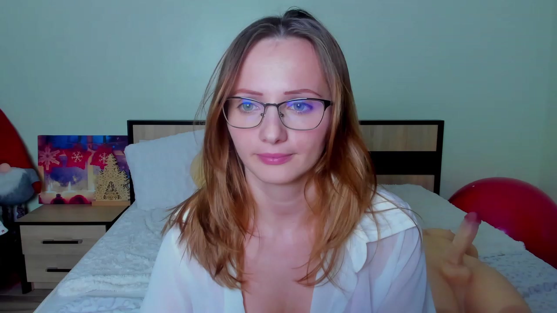 Gallery image thumbnail from KatBirdie_x's myfreecams stream on, 01/04/2024, 21:34 image 18 of 20