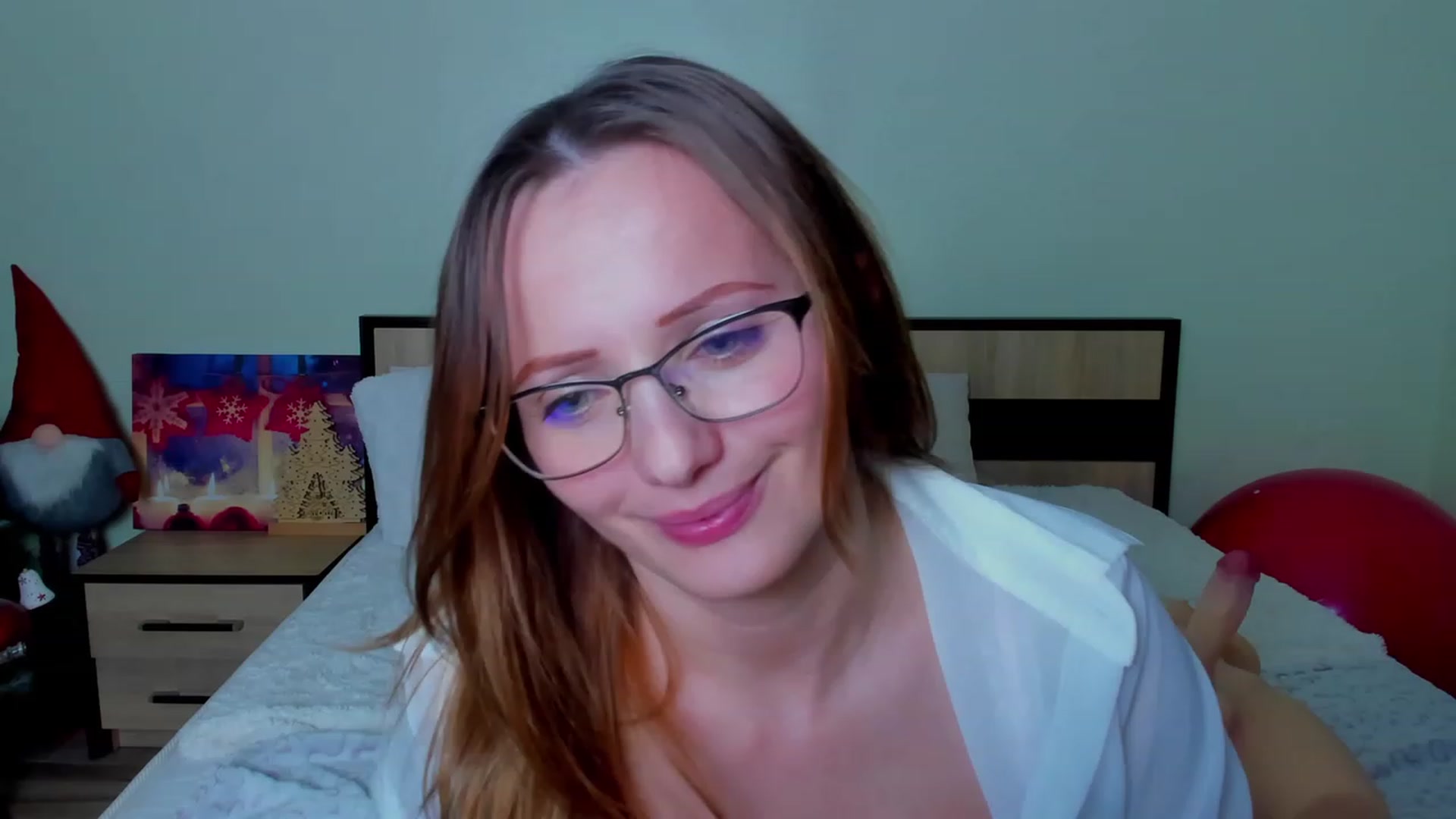 Gallery image thumbnail from KatBirdie_x's myfreecams stream on, 01/04/2024, 21:34 image 5 of 20