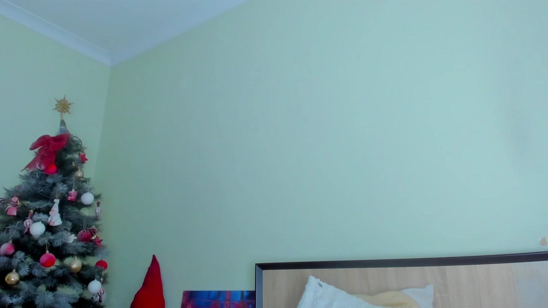 Gallery image thumbnail from KatBirdie_x's myfreecams stream on, 01/05/2024, 23:35 image 13 of 20