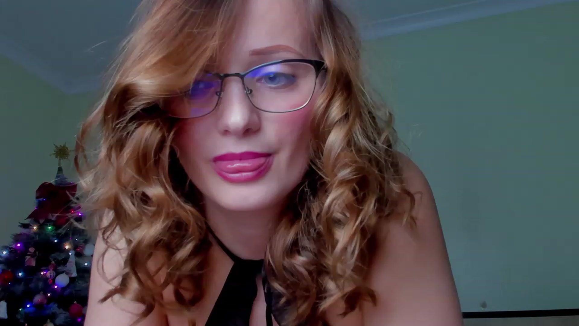 Gallery image thumbnail from KatBirdie_x's myfreecams stream on, 01/07/2024, 21:27 image 4 of 20