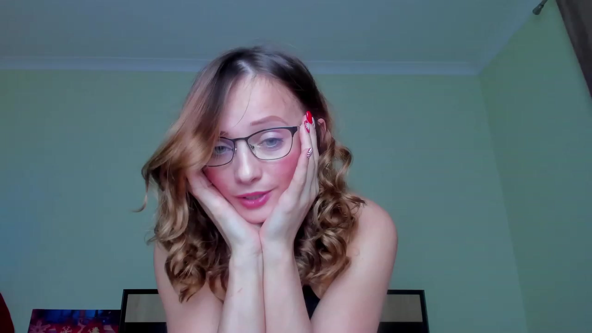 Gallery image thumbnail from KatBirdie_x's myfreecams stream on, 01/07/2024, 22:08 image 18 of 20