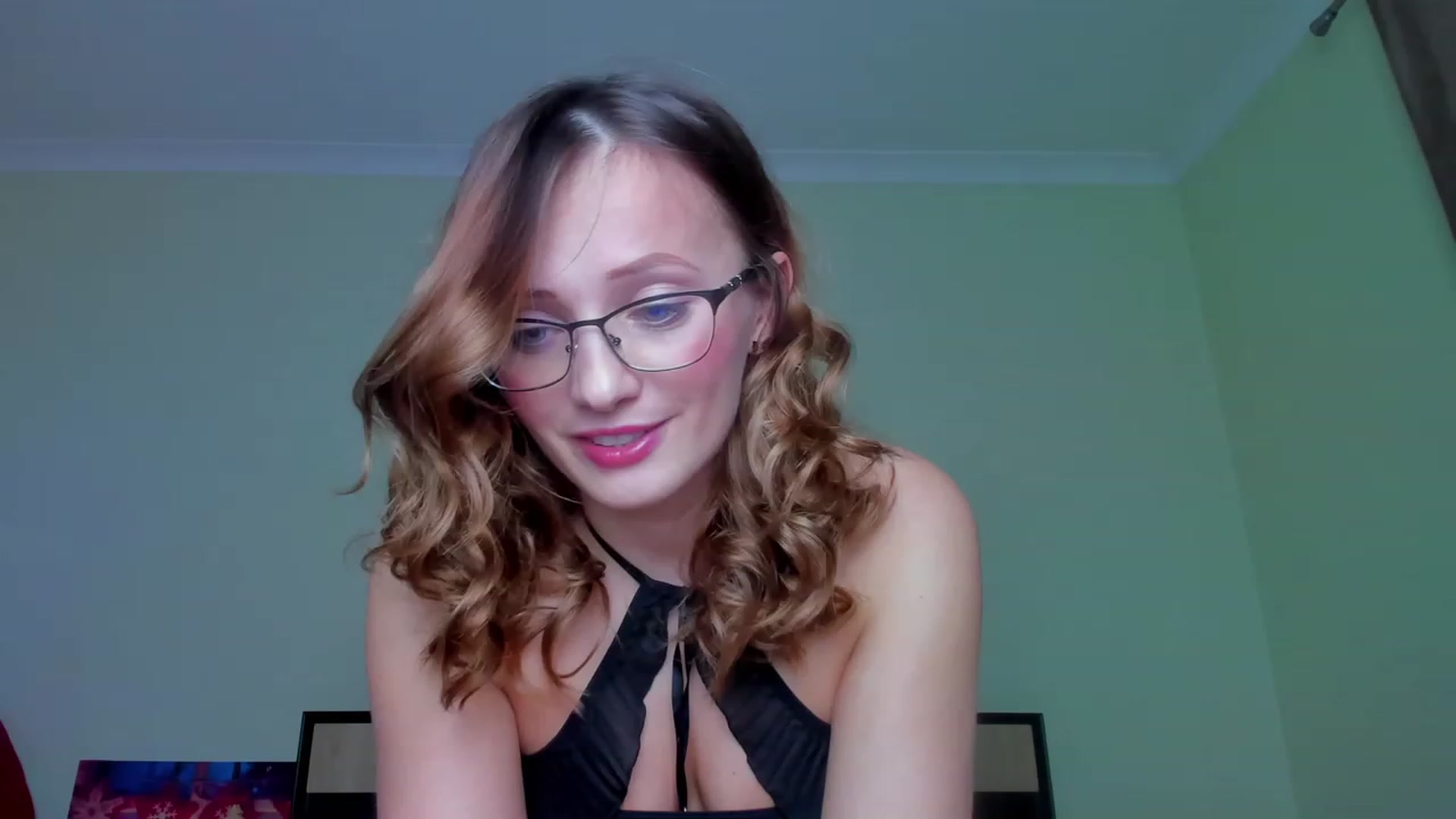 Gallery image thumbnail from KatBirdie_x's myfreecams stream on, 01/07/2024, 22:08 image 16 of 20