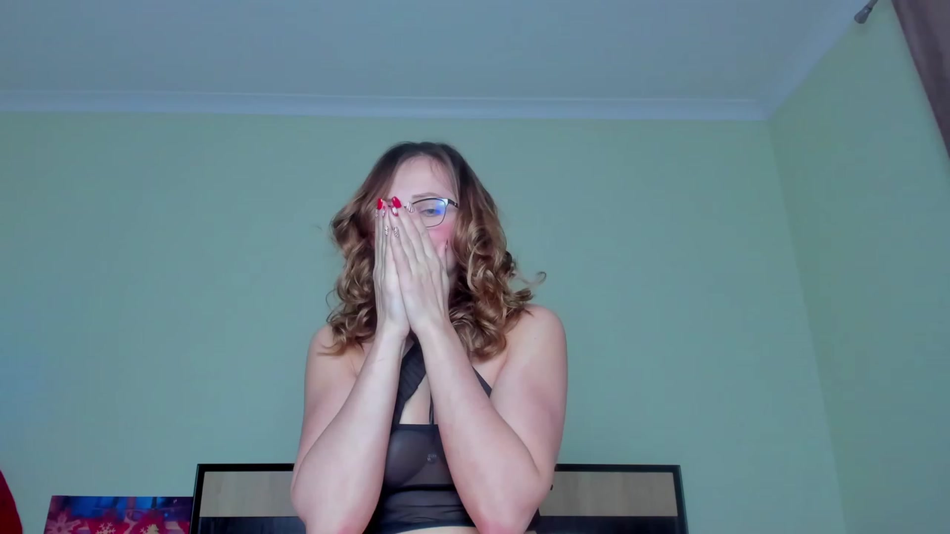 Gallery image thumbnail from KatBirdie_x's myfreecams stream on, 01/07/2024, 22:08 image 9 of 20