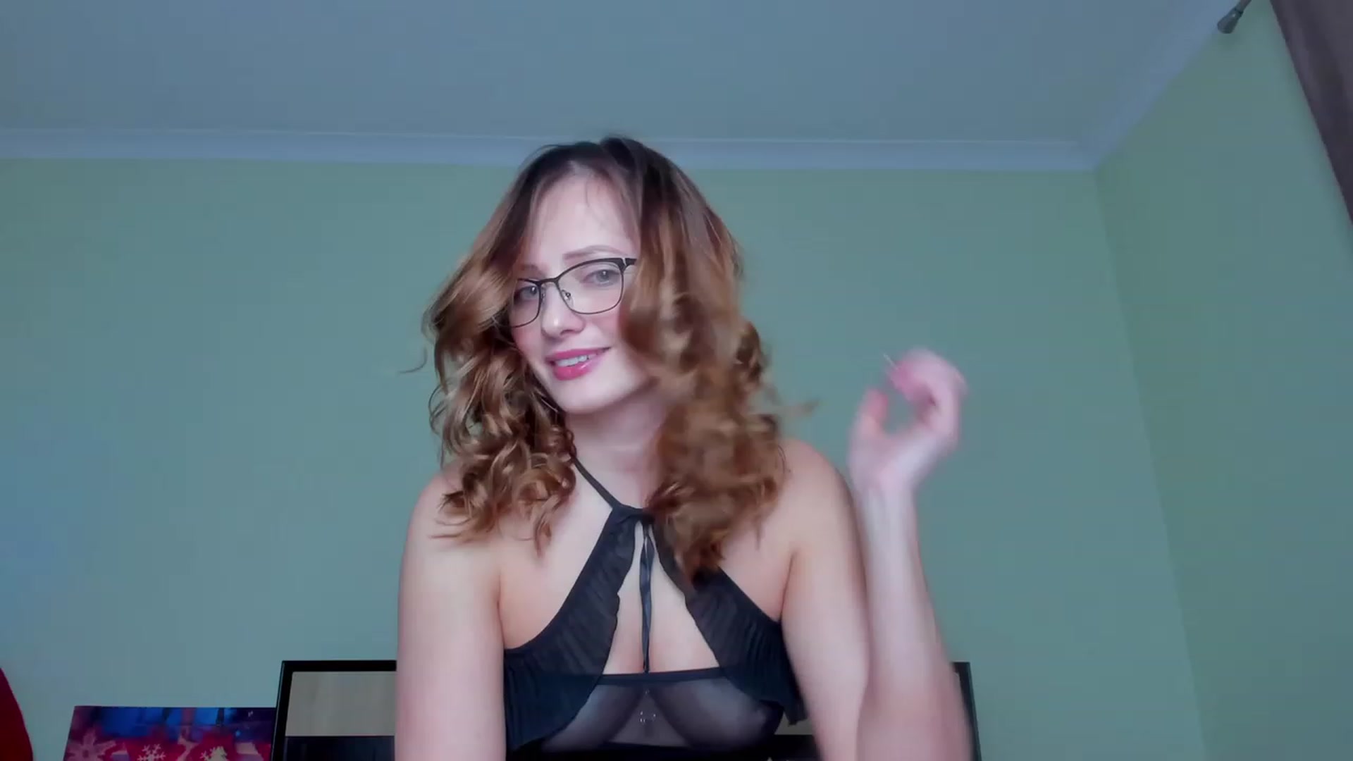 Gallery image thumbnail from KatBirdie_x's myfreecams stream on, 01/07/2024, 22:08 image 10 of 20