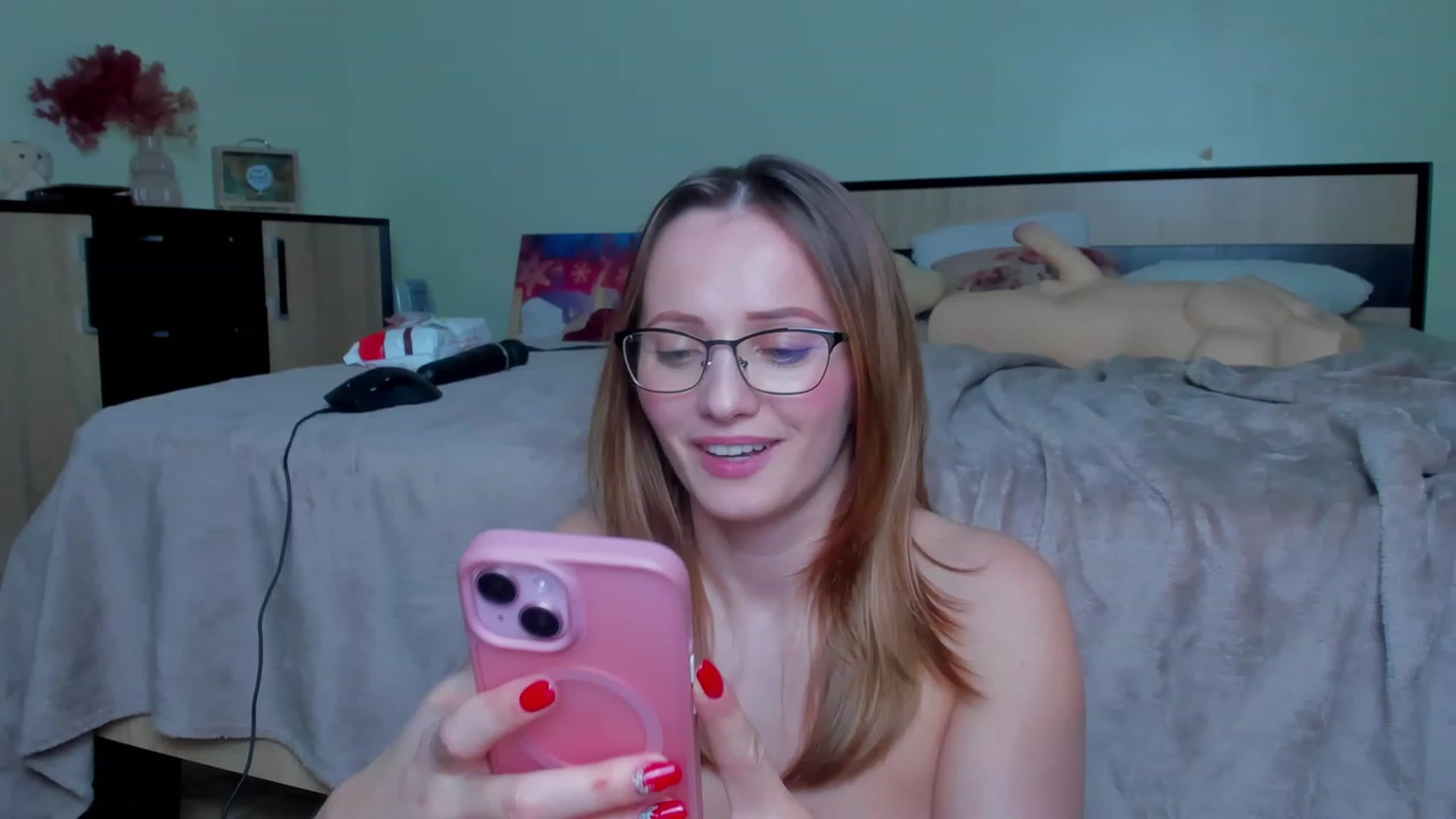 Gallery image thumbnail from KatBirdie_x's myfreecams stream on, 01/13/2024, 22:18 image 19 of 20