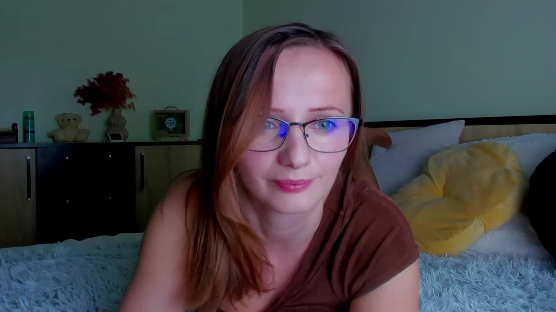 Gallery image thumbnail from KatBirdie_x's myfreecams stream on, 02/09/2024, 21:53 image 9 of 20