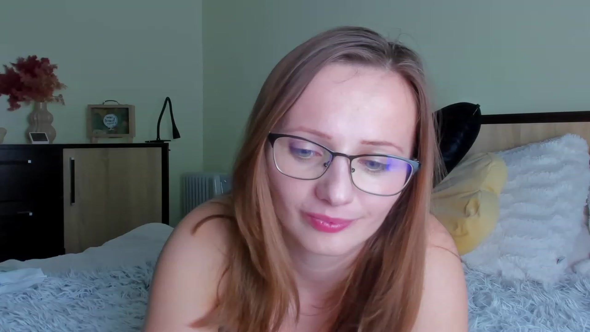 Gallery image thumbnail from KatBirdie_x's myfreecams stream on, 02/09/2024, 21:53 image 20 of 20