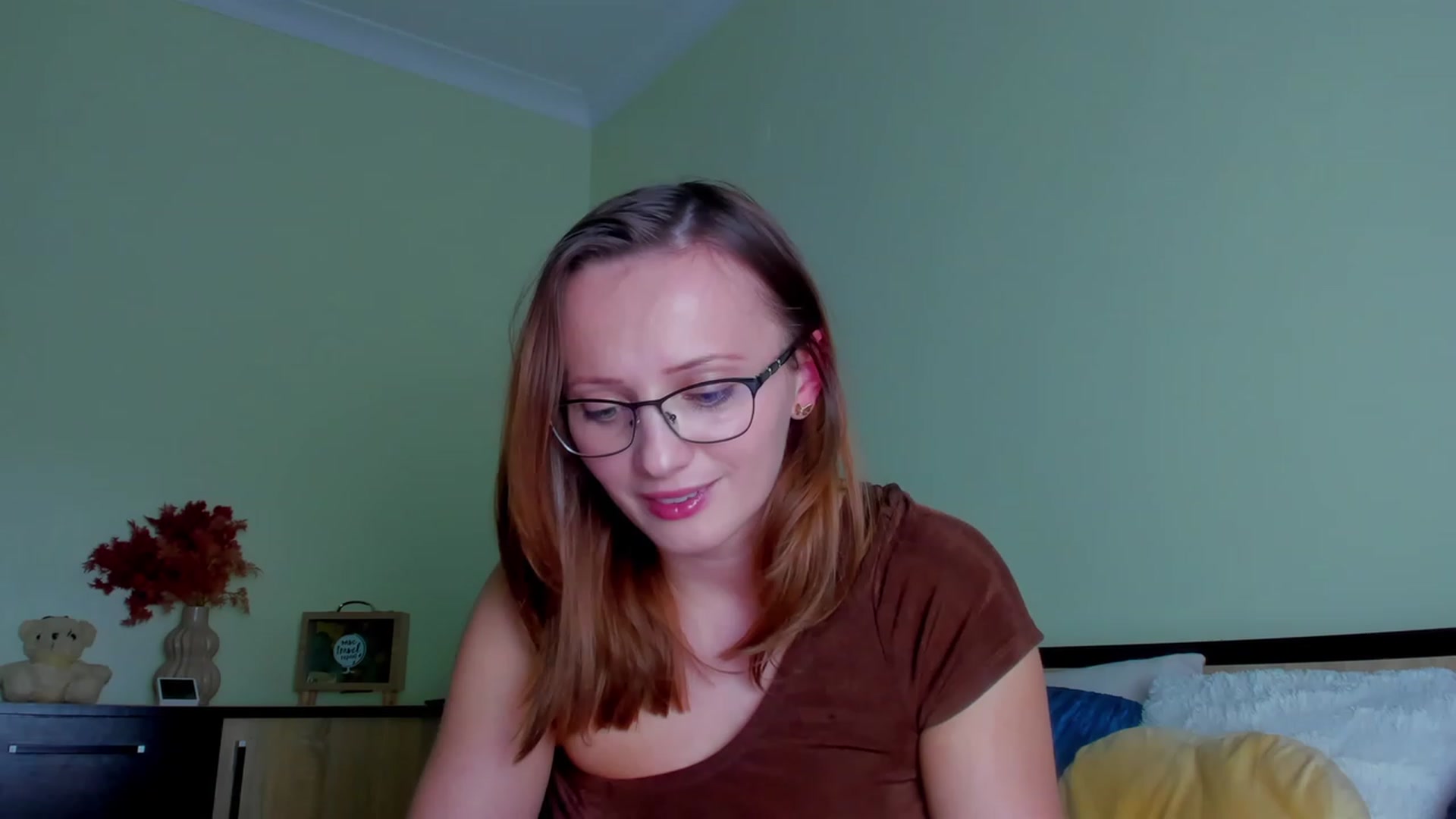 Gallery image thumbnail from KatBirdie_x's myfreecams stream on, 02/09/2024, 21:53 image 6 of 20