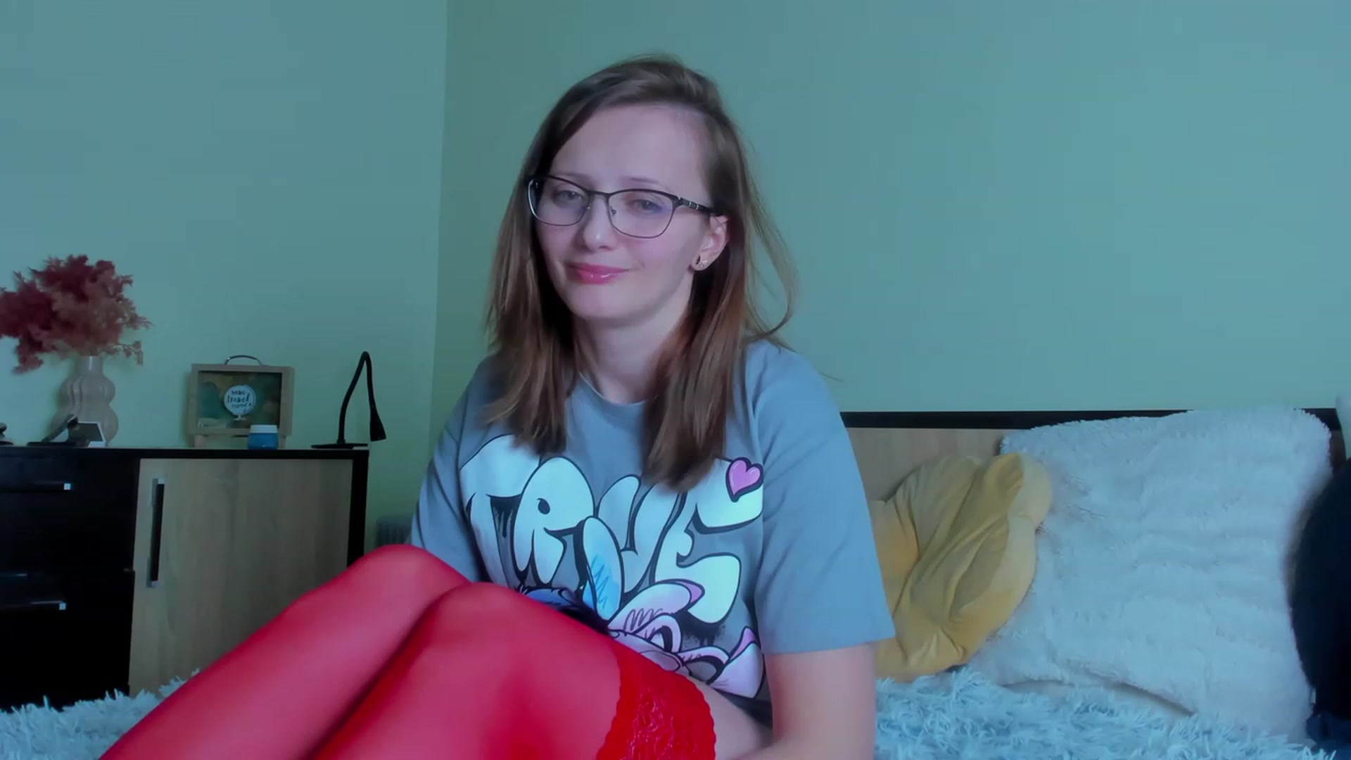 Gallery image thumbnail from KatBirdie_x's myfreecams stream on, 02/14/2024, 20:56 image 1 of 20