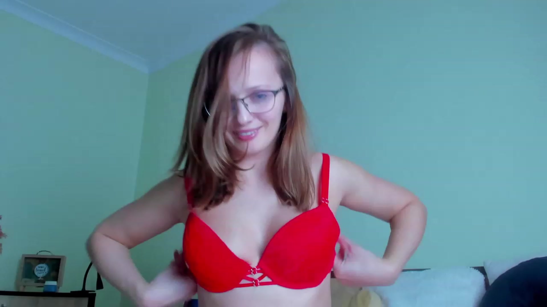 Gallery image thumbnail from KatBirdie_x's myfreecams stream on, 02/14/2024, 20:56 image 5 of 20