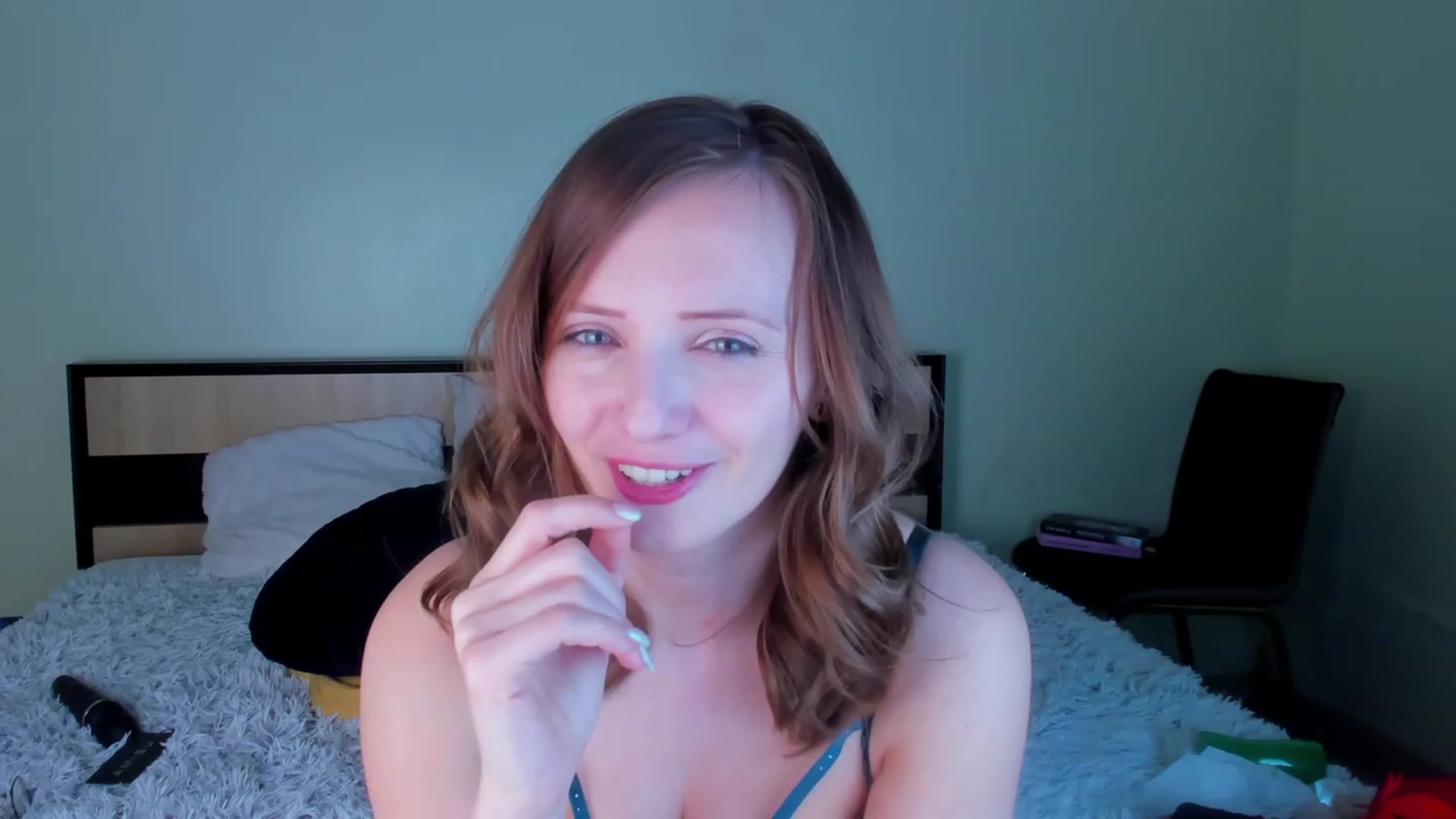 Gallery image thumbnail from KatBirdie_x's myfreecams stream on, 02/15/2024, 23:16 image 5 of 20