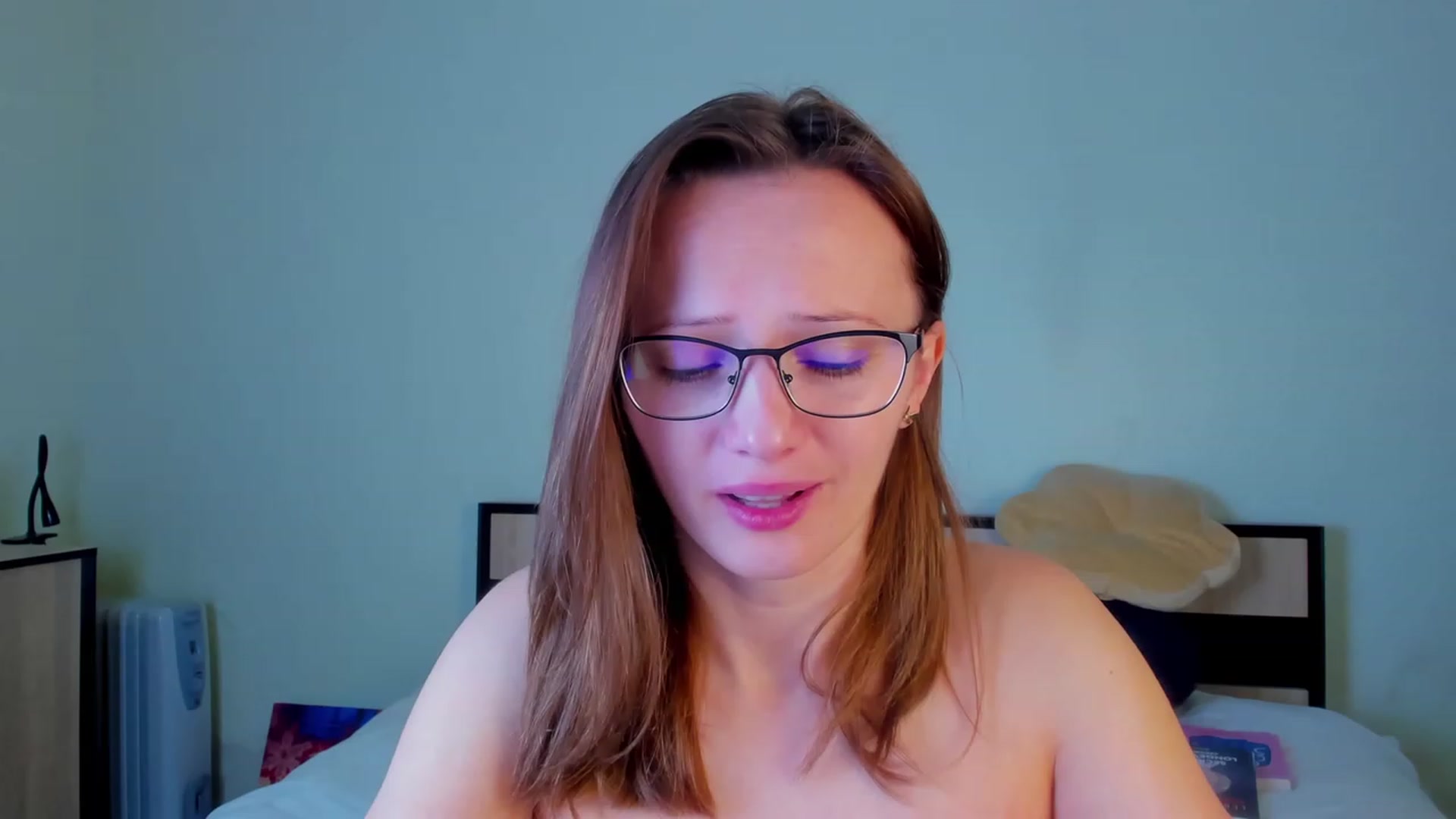 Gallery image thumbnail from KatBirdie_x's myfreecams stream on, 02/18/2024, 08:47 image 14 of 20