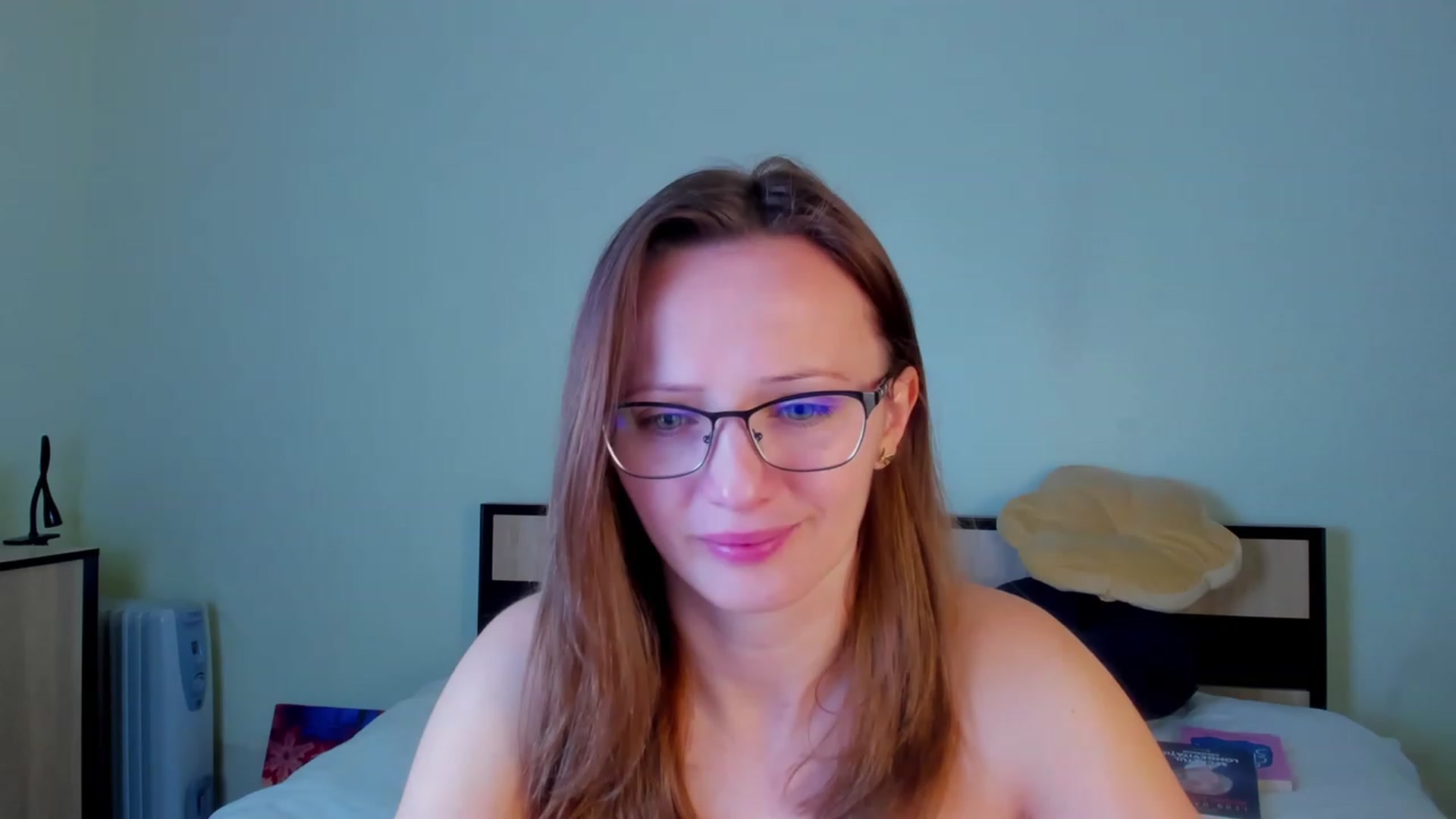 Gallery image thumbnail from KatBirdie_x's myfreecams stream on, 02/18/2024, 08:47 image 20 of 20
