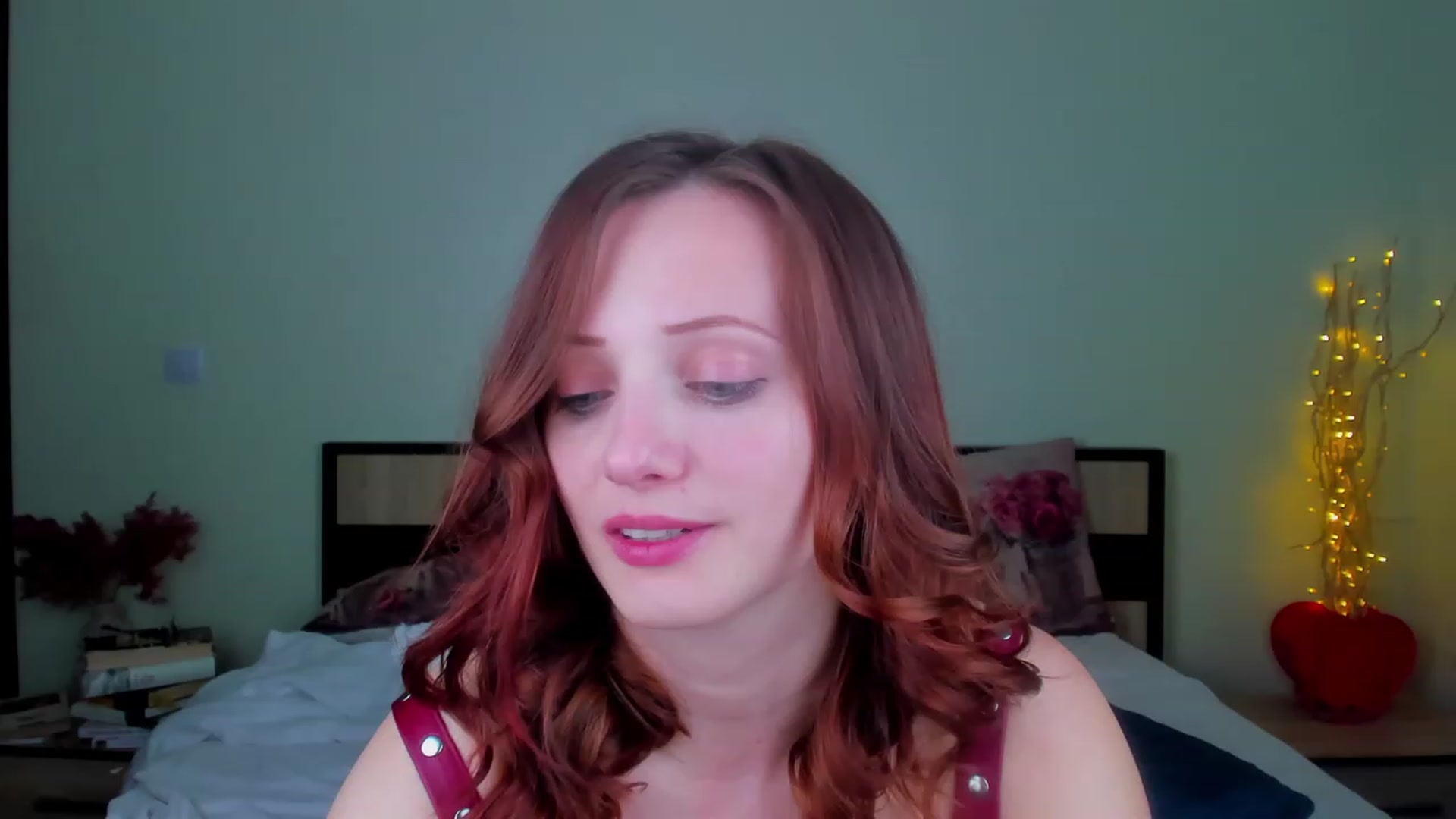 Gallery image thumbnail from KatBirdie_x's myfreecams stream on, 03/15/2024, 20:02 image 19 of 20