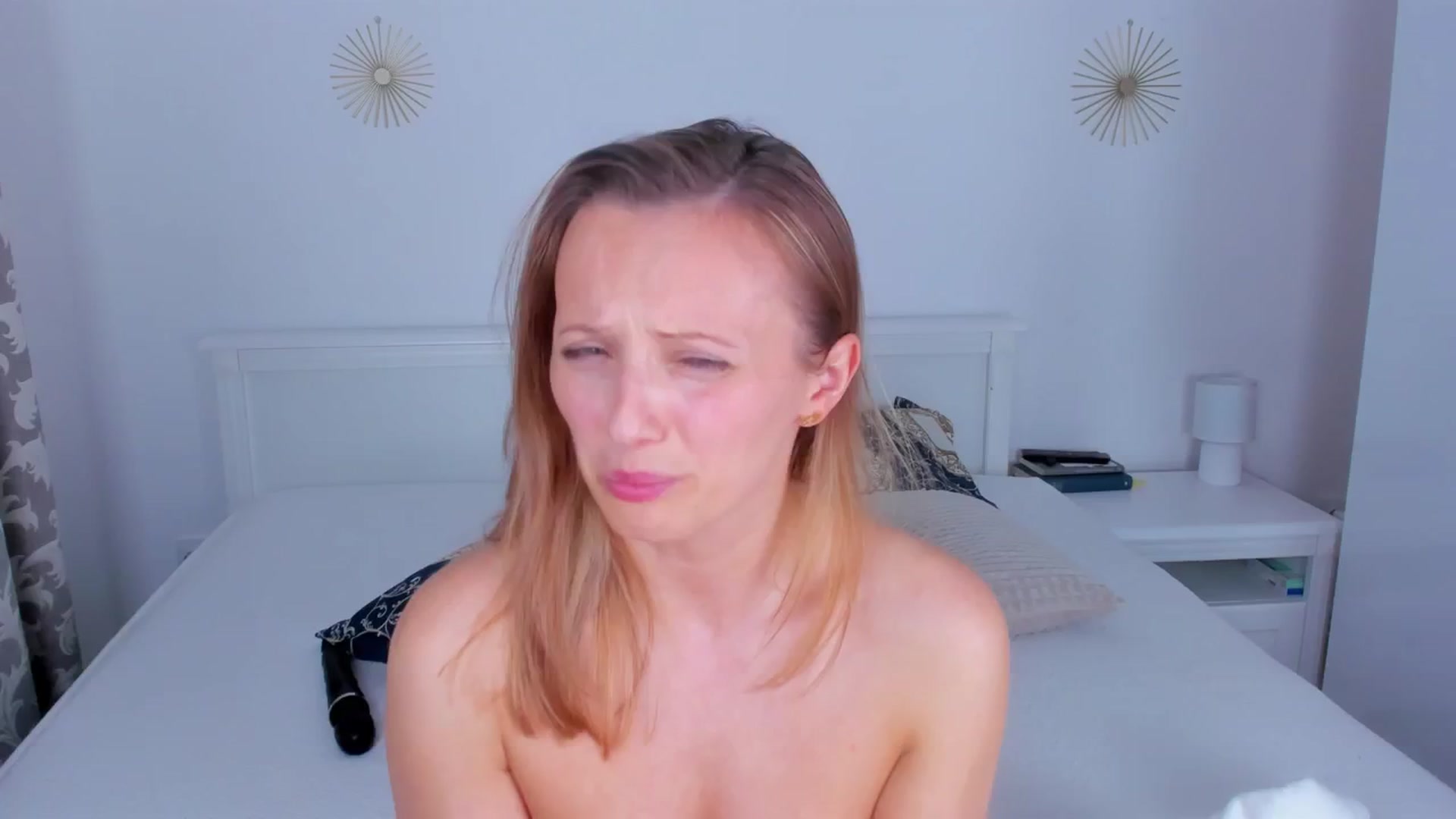Gallery image thumbnail from KatBirdie_x's myfreecams stream on, 04/27/2024, 19:46 image 16 of 20