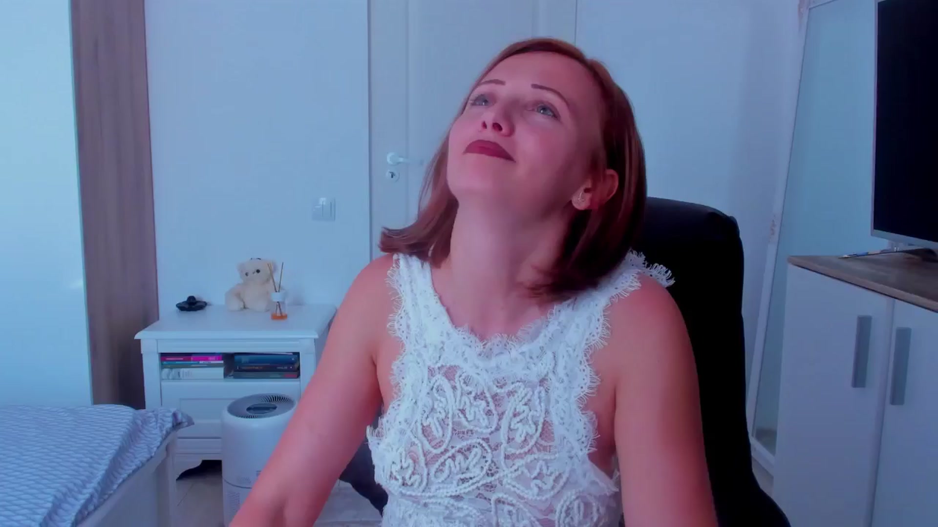 Gallery image thumbnail from KatBirdie_x's myfreecams stream on, 07/28/2024, 15:34 image 5 of 20