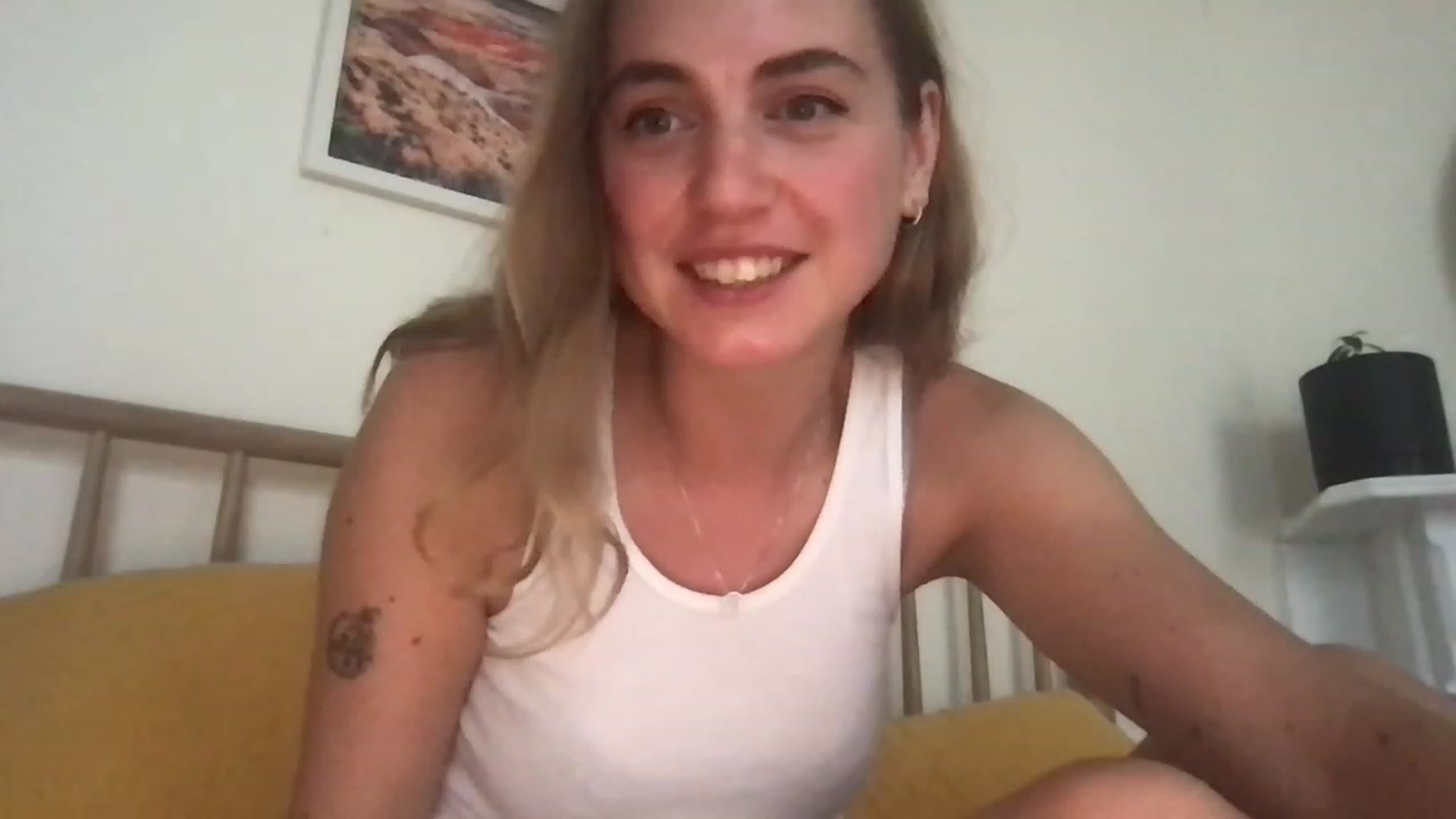 Gallery image thumbnail from KatKauri_'s myfreecams stream on, 07/02/2023, 20:38 image 1 of 20