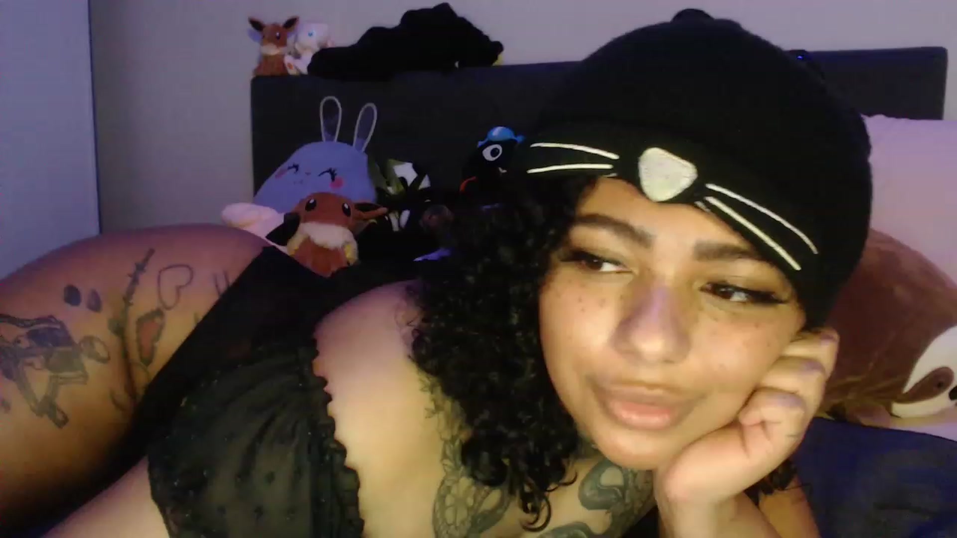 Gallery image thumbnail from KatKitty's myfreecams stream on, 01/02/2023, 07:06 image 11 of 20