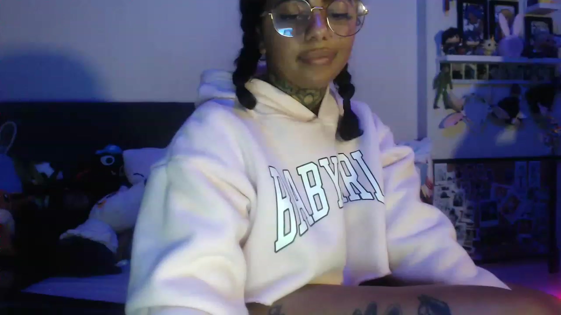 Gallery image thumbnail from KatKitty's myfreecams stream on, 01/04/2023, 08:51 image 7 of 20