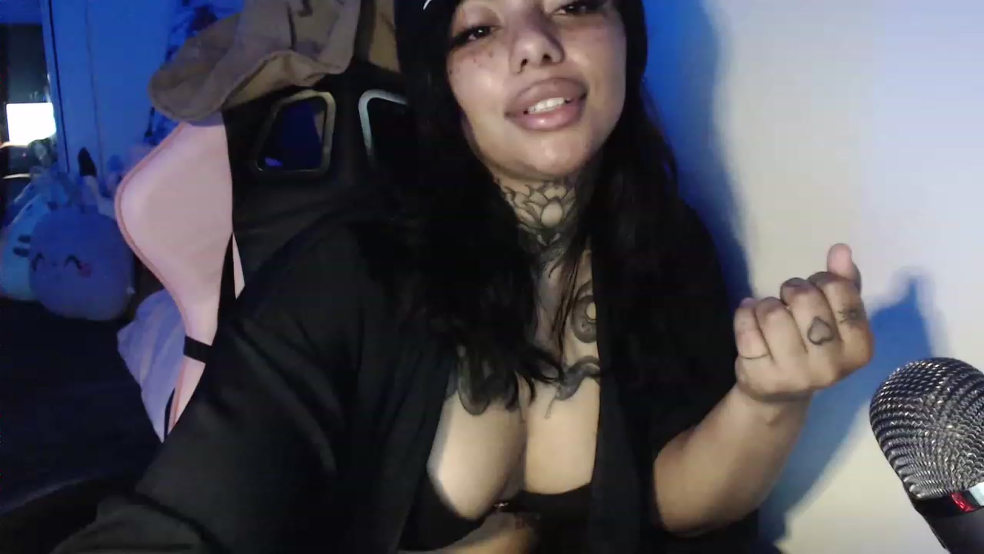 Gallery image thumbnail from KatKitty's myfreecams stream on, 02/13/2023, 08:02 image 1 of 20