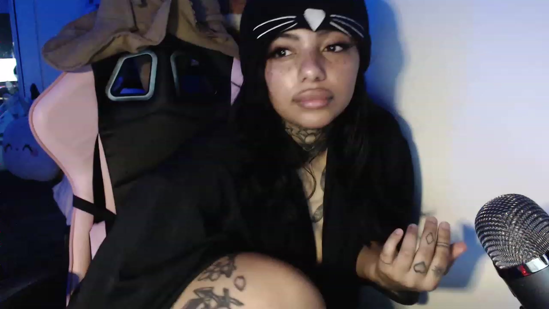 Gallery image thumbnail from KatKitty's myfreecams stream on, 02/13/2023, 08:02 image 6 of 20