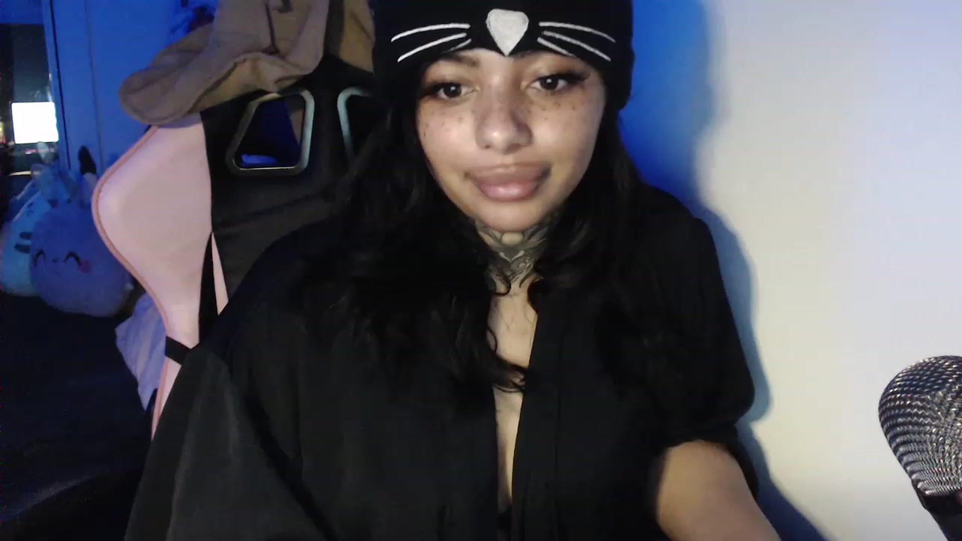 Gallery image thumbnail from KatKitty's myfreecams stream on, 02/13/2023, 08:02 image 3 of 20