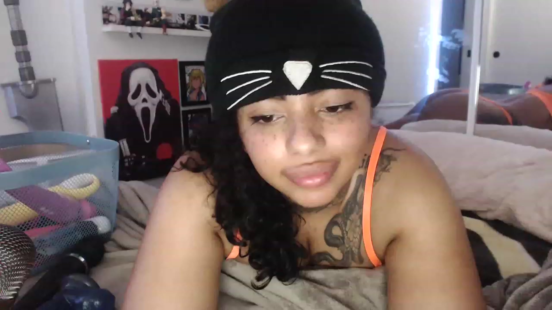 Gallery image thumbnail from KatKitty's myfreecams stream on, 02/19/2023, 08:39 image 16 of 20
