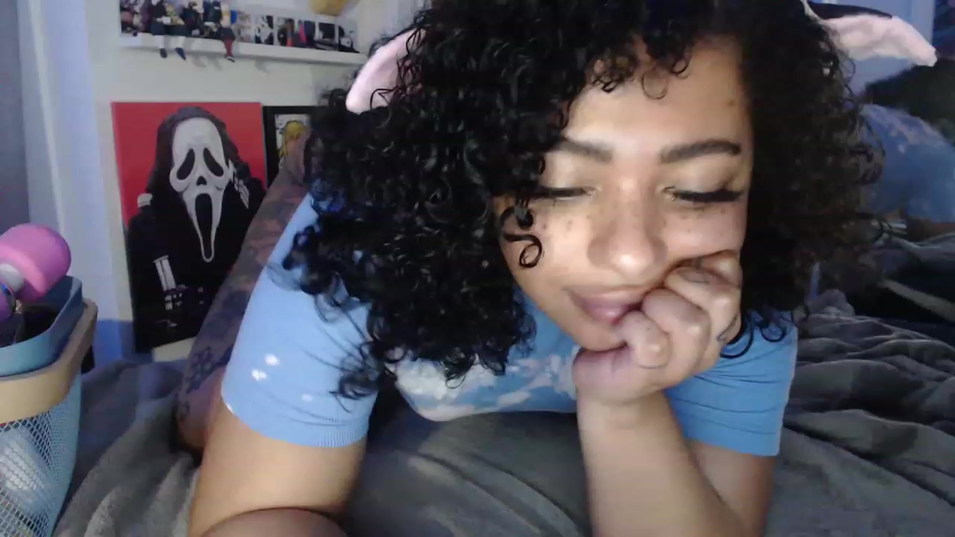 Gallery image thumbnail from KatKitty's myfreecams stream on, 03/03/2023, 08:10 image 12 of 20