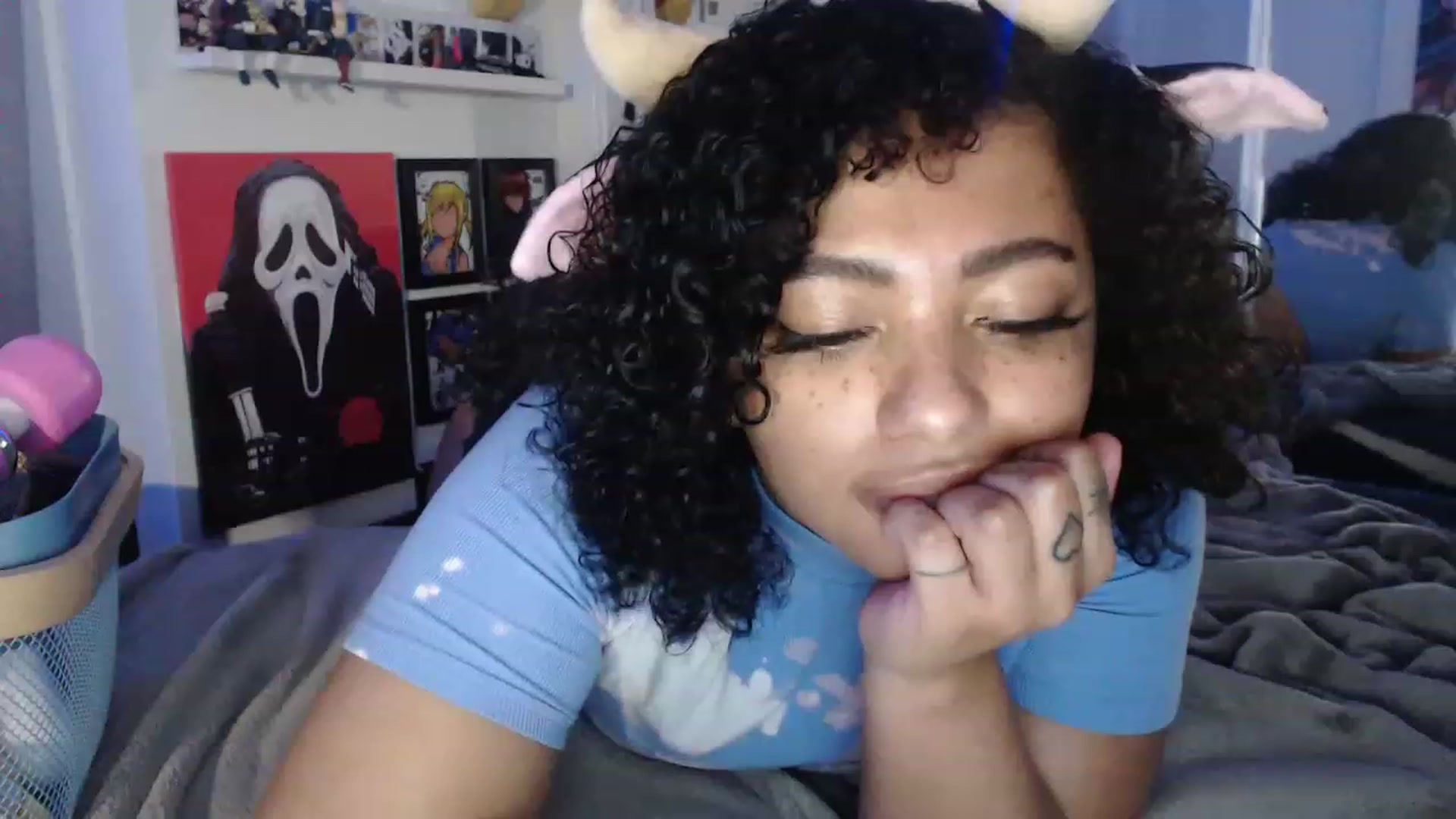 Gallery image thumbnail from KatKitty's myfreecams stream on, 03/03/2023, 08:10 image 10 of 20