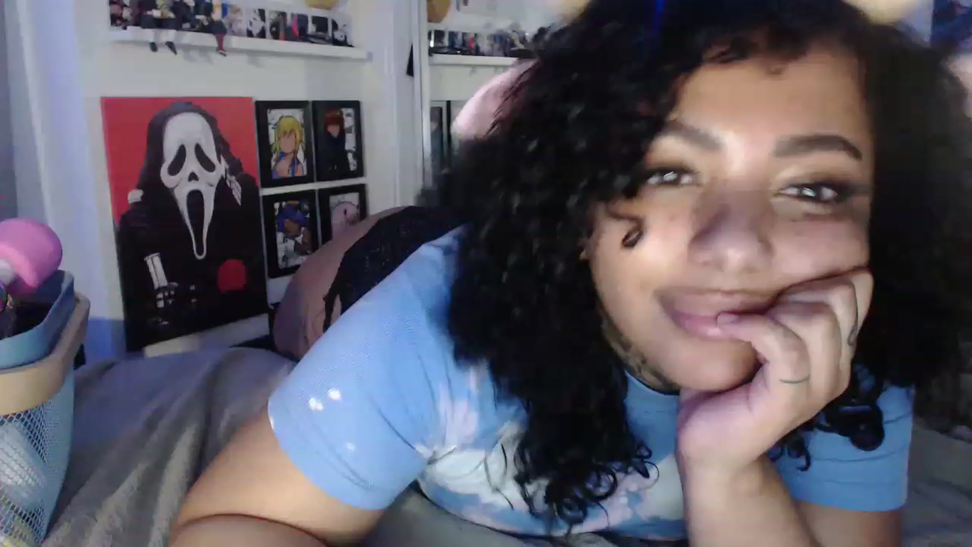 Gallery image thumbnail from KatKitty's myfreecams stream on, 03/03/2023, 08:10 image 17 of 20