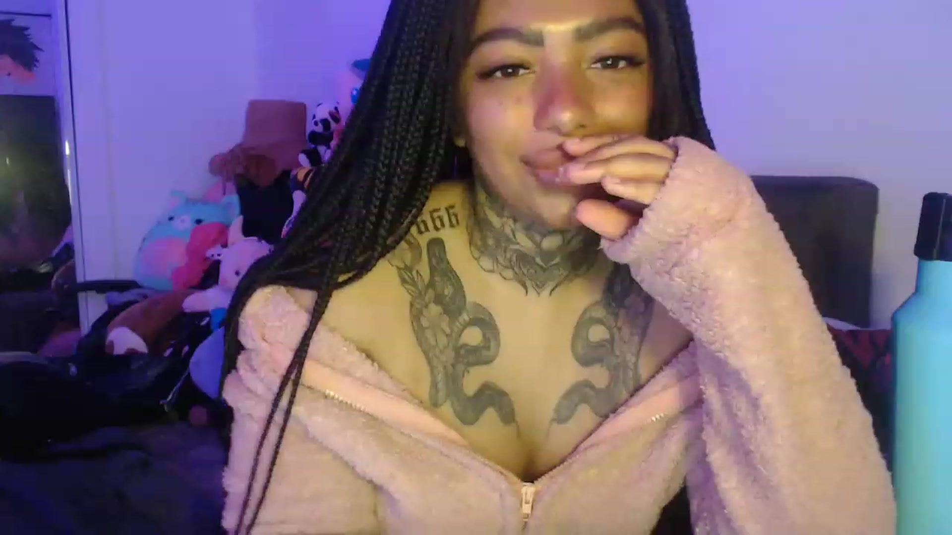 Gallery image thumbnail from KatKitty's myfreecams stream on, 05/11/2023, 16:15 image 5 of 20