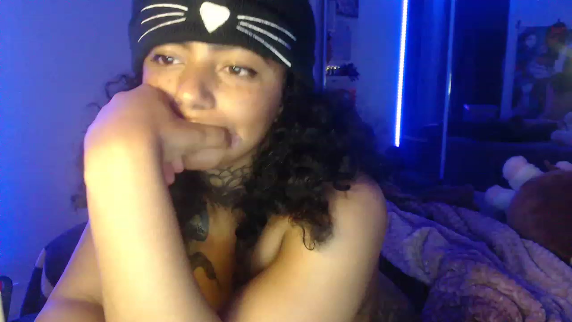Gallery image thumbnail from KatKitty's myfreecams stream on, 06/19/2023, 06:58 image 12 of 20