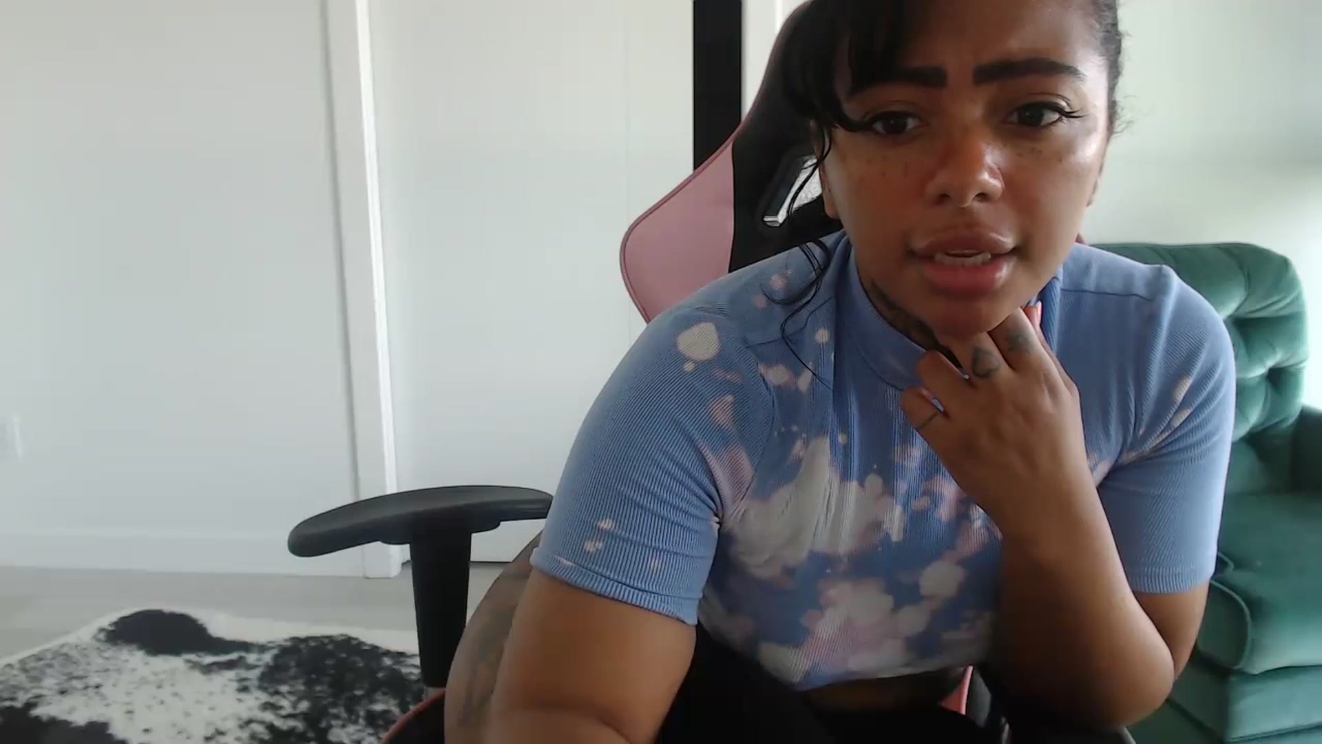 Gallery image thumbnail from KatKitty's myfreecams stream on, 07/08/2023, 16:44 image 4 of 20