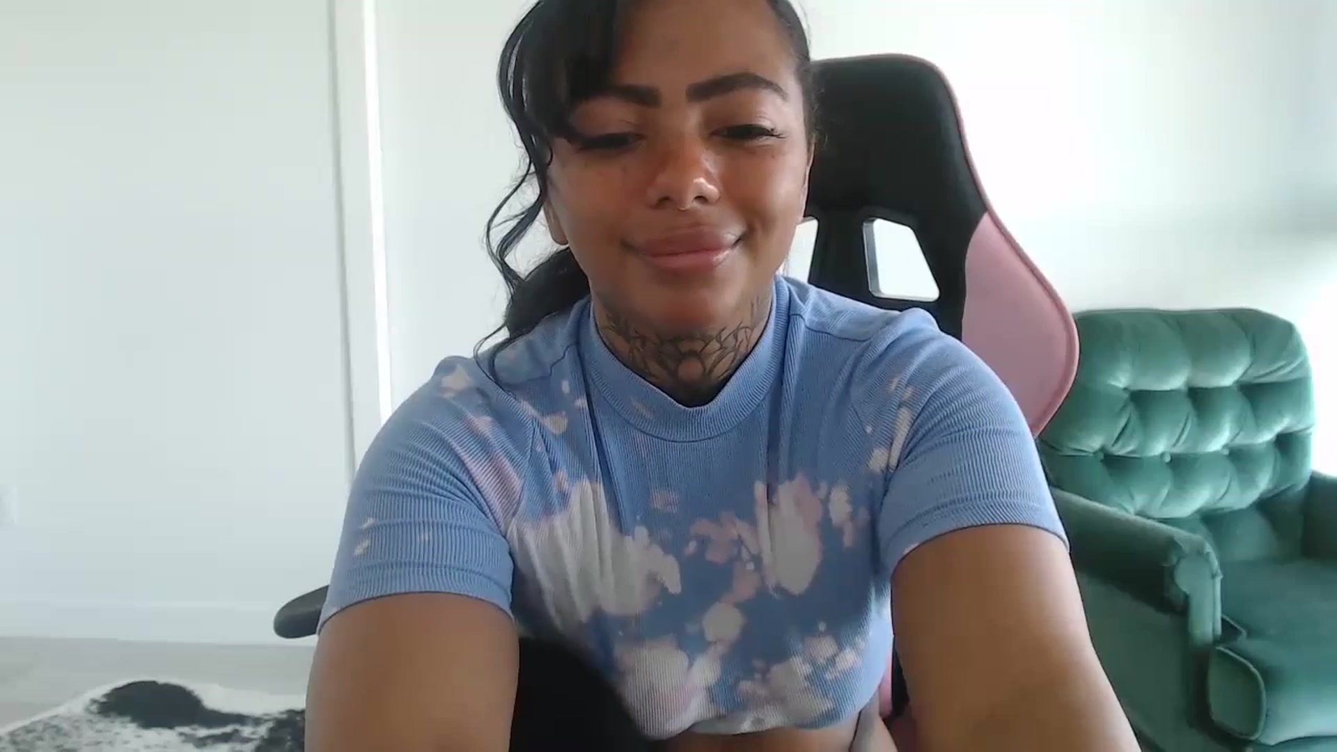 Gallery image thumbnail from KatKitty's myfreecams stream on, 07/08/2023, 18:34 image 3 of 20