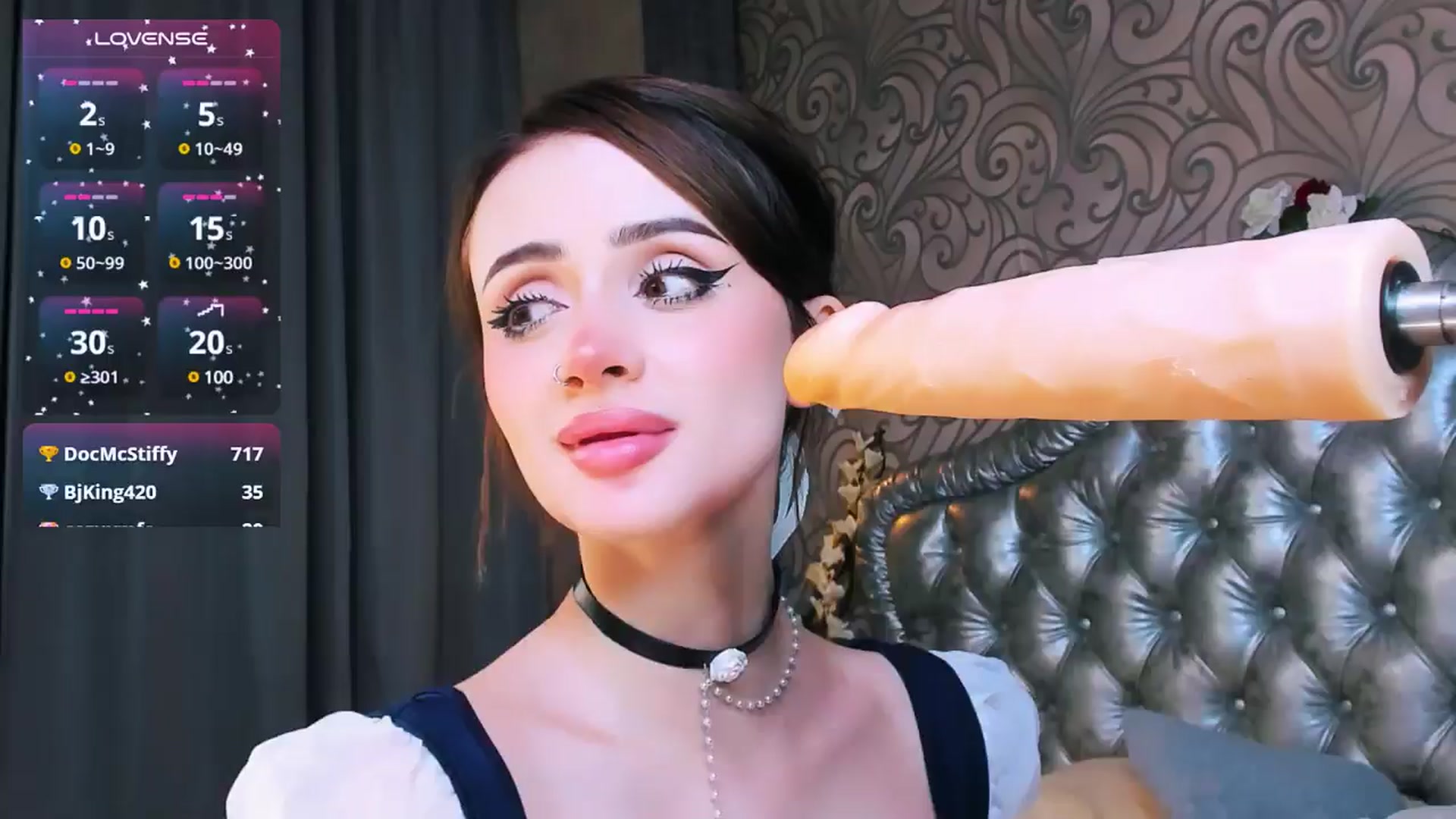 Gallery image thumbnail from KatPirs's myfreecams stream on, 11/22/2024, 15:40 image 1 of 20