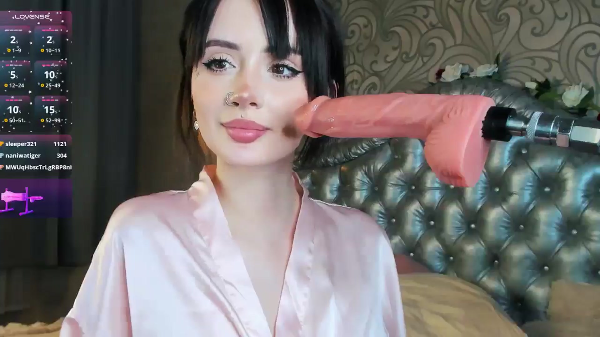Gallery image thumbnail from KatPirs's myfreecams stream on, 03/31/2025, 12:50 image 4 of 20