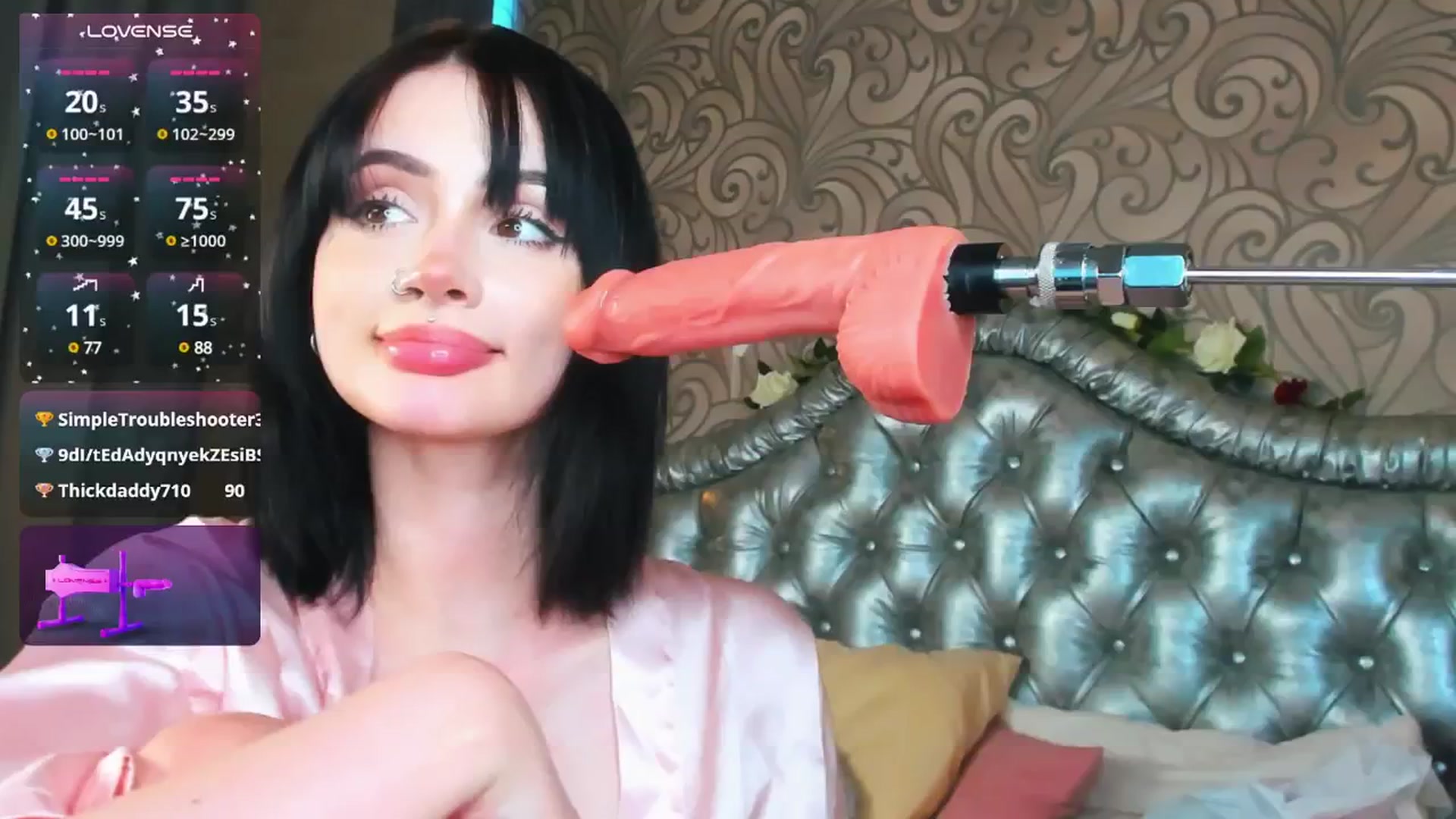 Gallery image thumbnail from KatPirs's myfreecams stream on, 04/26/2025, 09:03 image 10 of 20