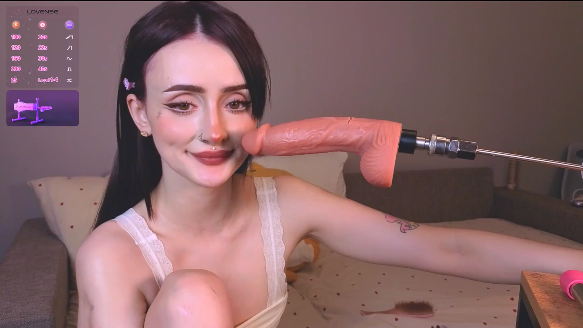 Gallery image thumbnail from KatPirs's myfreecams stream on, 12/02/2025, 19:15 image 18 of 20