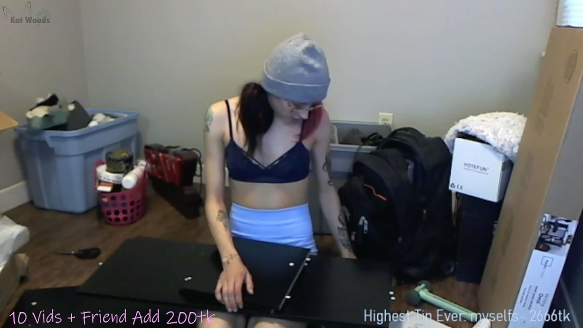 Gallery image thumbnail from KatWoods's myfreecams stream on, 02/18/2023, 21:12 image 9 of 20