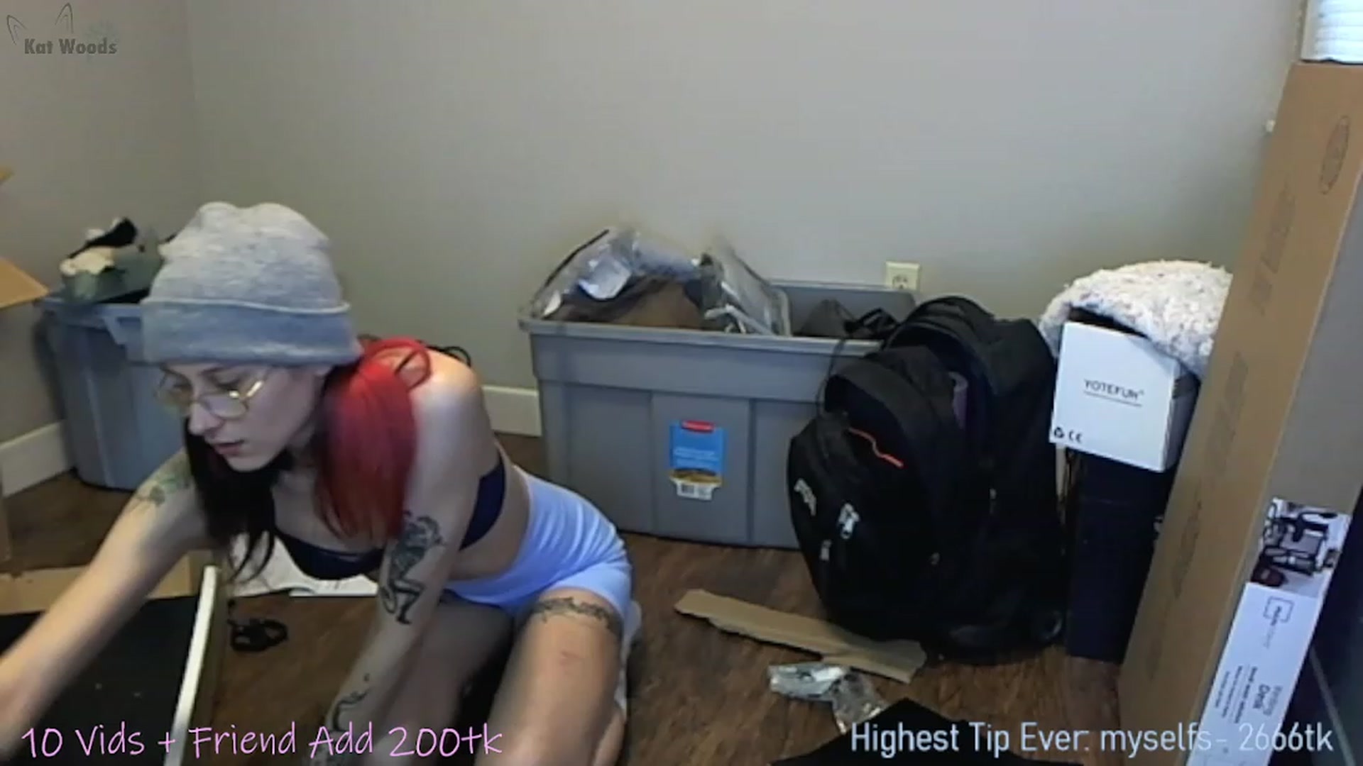 Gallery image thumbnail from KatWoods's myfreecams stream on, 02/18/2023, 21:12 image 4 of 20