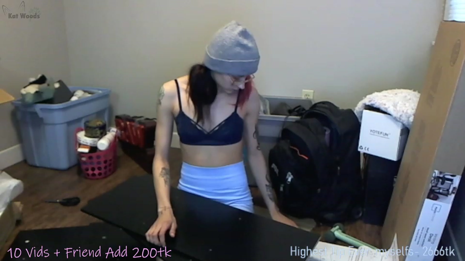 Gallery image thumbnail from KatWoods's myfreecams stream on, 02/18/2023, 21:12 image 8 of 20